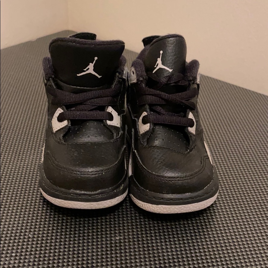 Jordan 4